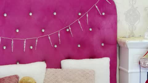 Snapshot of alexisdevine chatting on 12.05.25 alexisdevine online show from 12.05.25