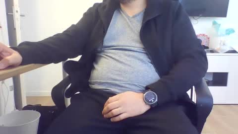 Snapshot of alexisgood888 chatting on 12.01.25 Slave Alex online show from 12.01.25