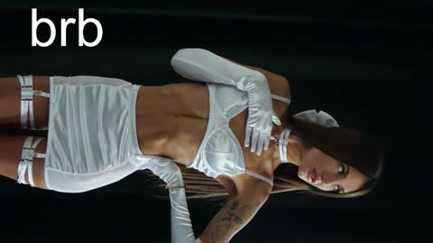 Snapshot of alexisl0ve chatting on 10.02.25 Alexis Mon Tue Wed Thu Fri 7 GMT 0100am-0700am online show from 10.02.25