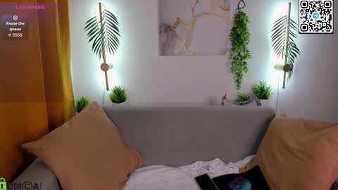 Snapshot of alexisl0ve chatting on 11.14.25 Alexis Mon Tue Wed Thu Fri 7 GMT 0100am-0700am online show from 11.14.25