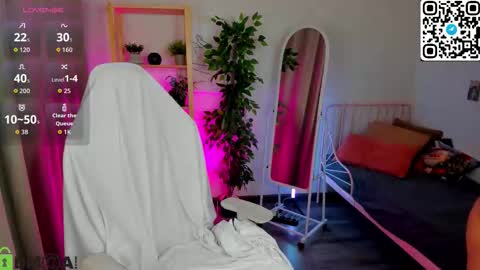 Alexis   Mon Tue Wed Thu Fri 7 GMT 0100am-0700am  online show from 01.11.26