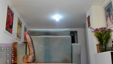 Alexis London online show from 11.20.25