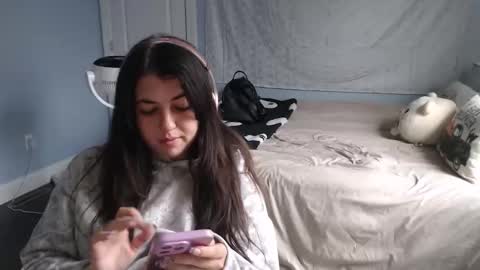 alexislove8 online show from 10.29.25