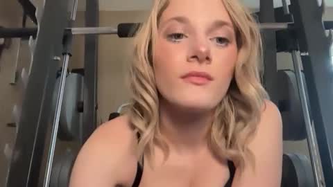 alexispaige06 online show from 12.16.25