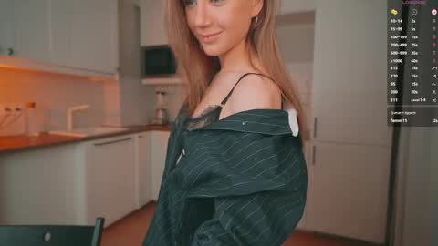 Snapshot of alexispeach chatting on 02.17.26 Alexis-- online show from 02.17.26