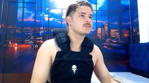 Snapshot of alexpierss chatting on 10.11.25 Alex online show from 10.11.25