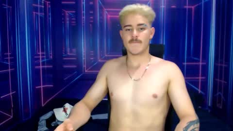 Snapshot of alexpierss chatting on 10.18.25 Alex online show from 10.18.25