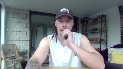 Snapshot of alexx1169 chatting on 11.06.25 Alex online show from 11.06.25