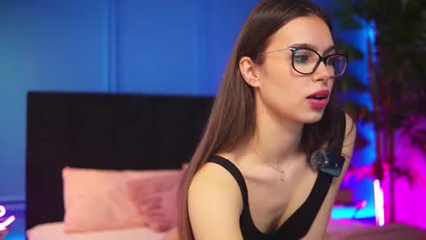 Alexxis Rae online show from 11.26.25