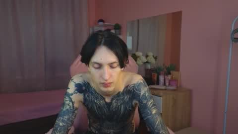 Snapshot of alexxone_ chatting on 11.23.25 Alex online show from 11.23.25