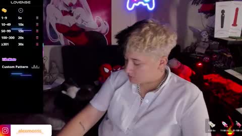 Snapshot of alexxxmorris chatting on 10.28.25 ALEXXX MORRIS online show from 10.28.25