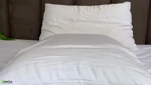 Snapshot of alexyork chatting on 01.21.25 Alex York online show from 01.21.25