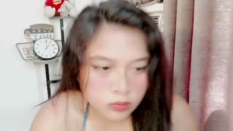 Snapshot of aleysia69 chatting on 10.31.25 MARIE online show from 10.31.25