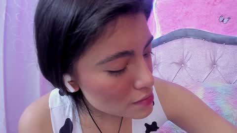 Carolina Join The Fan Club  online show from 12.16.24