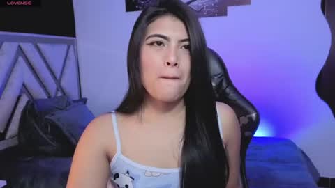 Snapshot of alfresii_rivera chatting on 07.17.26 Carolina Join The Fan Club online show from 07.17.26