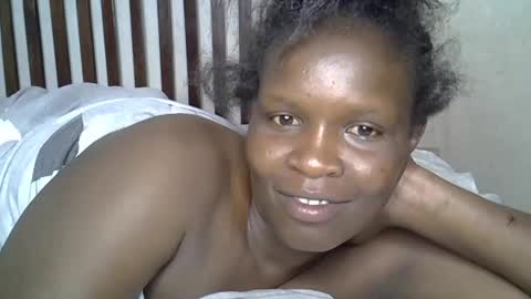 Snapshot of alic_crazy chatting on 12.18.24 alic_crazy online show from 12.18.24