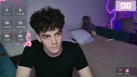 Snapshot of alice118james chatting on 10.02.25 alice and james online show from 10.02.25