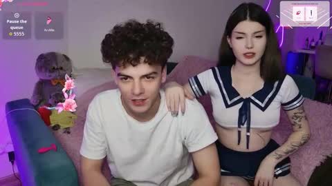 Snapshot of alice118james chatting on 10.06.25 alice and james online show from 10.06.25