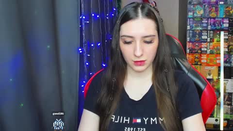 Snapshot of alice_bailey chatting on 01.19.25 Alice online show from 01.19.25