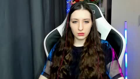 Snapshot of alice_bailey chatting on 03.24.26 Alice online show from 03.24.26