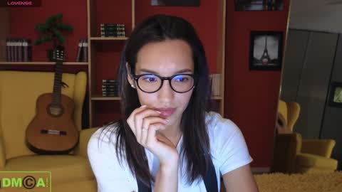 Snapshot of alice_bane chatting on 12.19.24 A R Y A T I A online show from 12.19.24