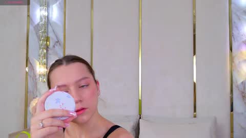 Alice in Wonderland  online show from 02.20.25