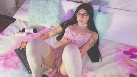 Mey online show from 07.18.26