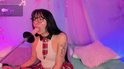 Mey online show from 07.30.26