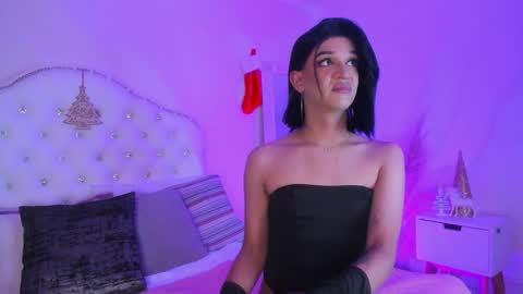 Snapshot of alice_graay_ chatting on 12.27.24 Alice Graay online show from 12.27.24