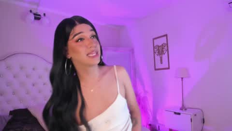 Snapshot of alice_graay_ chatting on 01.07.25 Alice Graay online show from 01.07.25