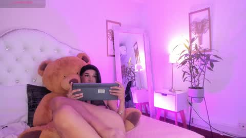 Snapshot of alice_graay_ chatting on 02.08.25 Alice Graay online show from 02.08.25