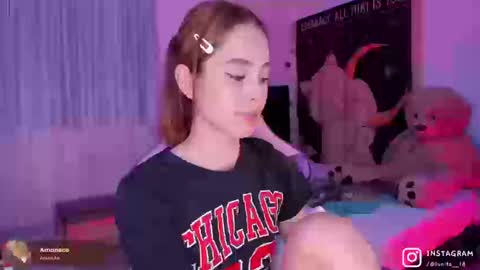 Snapshot of alice_guerin chatting on 09.26.25 Alice online show from 09.26.25