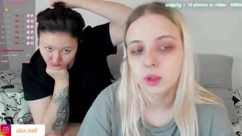 Snapshot of alice_halle chatting on 02.25.25 alice_halle online show from 02.25.25