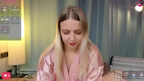 Snapshot of alice_halle chatting on 09.29.25 alice_halle online show from 09.29.25
