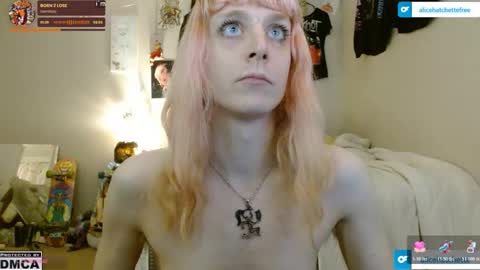 Snapshot of alice_hatchette chatting on 11.12.25 Alice Hatchette online show from 11.12.25