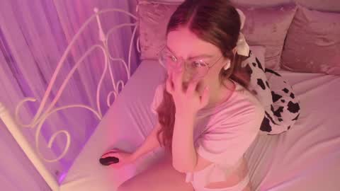 Snapshot of alice_kinky_girl chatting on 01.31.25 Alice online show from 01.31.25