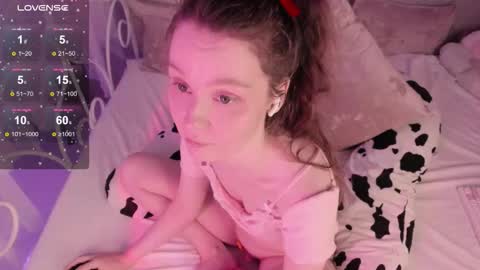 Snapshot of alice_kinky_girl chatting on 01.09.26 Alice online show from 01.09.26