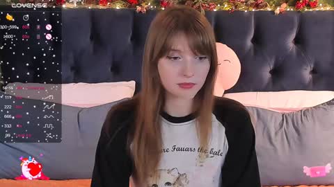 Snapshot of alice_langley chatting on 01.25.25 Alice 3 online show from 01.25.25