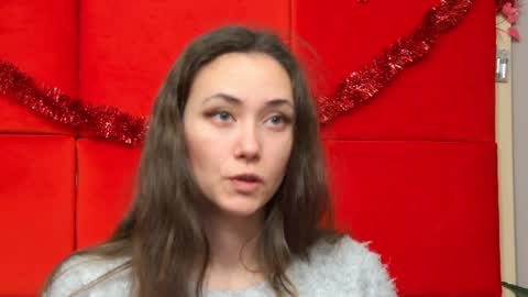 Snapshot of alice_munro chatting on 01.05.25 AliceMunro online show from 01.05.25