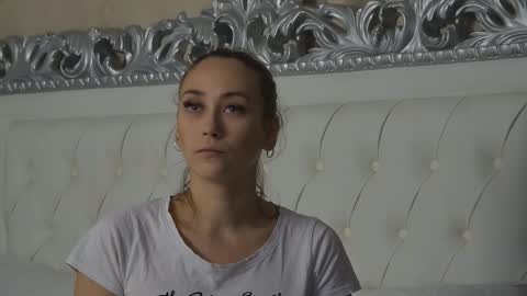 Snapshot of alice_munro chatting on 09.27.25 AliceMunro online show from 09.27.25