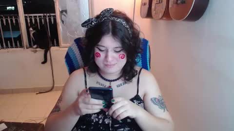 Snapshot of alice_psilocybe_sabina420 chatting on 11.17.25 Alicia Aldara online show from 11.17.25