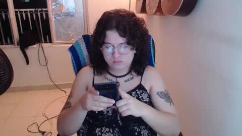 Snapshot of alice_psilocybe_sabina420 chatting on 12.18.25 Alicia Aldara online show from 12.18.25