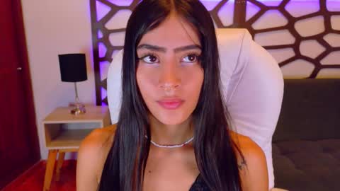 alice_rous21 online show from 11.04.25