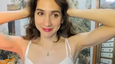 Snapshot of alice_sincere chatting on 06.21.26 Alice Love you all online show from 06.21.26