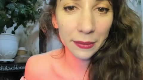 Snapshot of alice_sincere chatting on 06.28.26 Alice Love you all online show from 06.28.26
