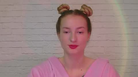 Snapshot of alice_sweet_01 chatting on 11.30.25 Alice online show from 11.30.25