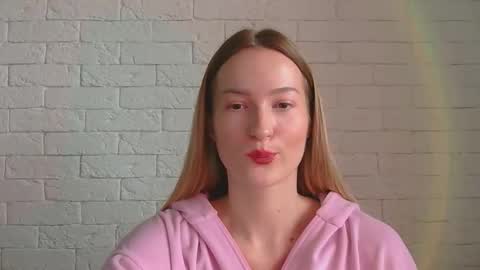 Snapshot of alice_sweet_01 chatting on 12.15.25 Alice online show from 12.15.25