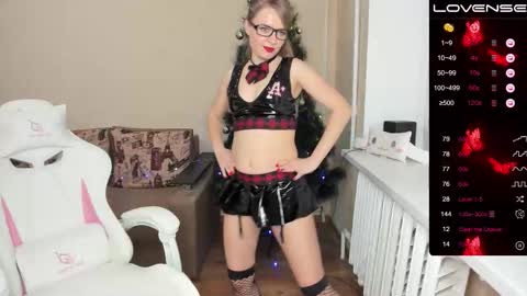 Snapshot of aliceandtea chatting on 01.10.26 Alice online show from 01.10.26