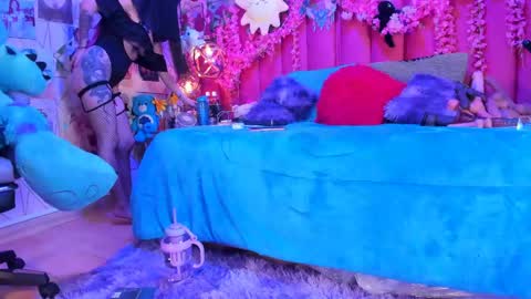     online show from 06.08.26
