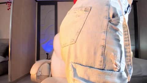 alicee_clark_ online show from 02.20.26